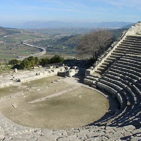 לינה וארוחת בוקר Da Mati 4*