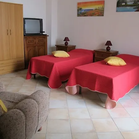Da Mati Bed & Breakfast 3*